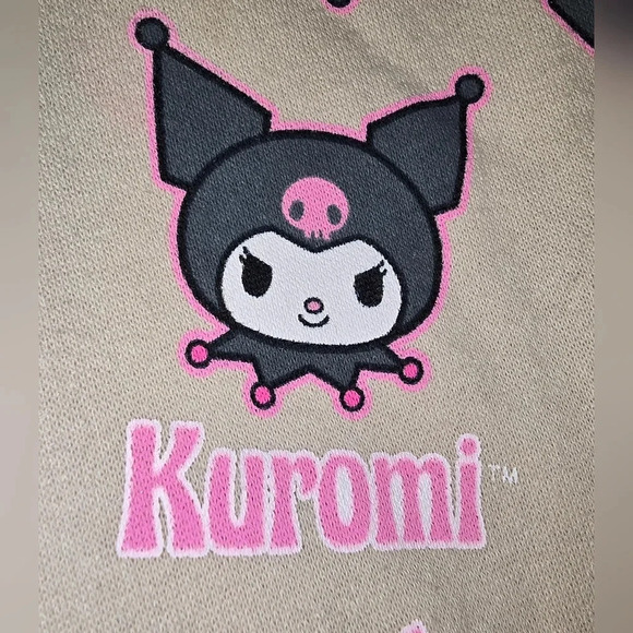 Kuromi by San Rio Bioworld Crewneck Sweatshirt Allover Printed Graphic Women's S - Picture 2 of 6